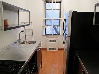 Rented by SUN WOOD REAL ESTATE