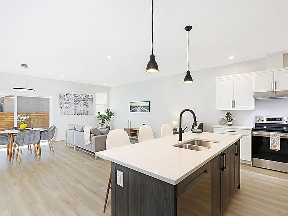 3rd image of 1505 Croation Rd #20