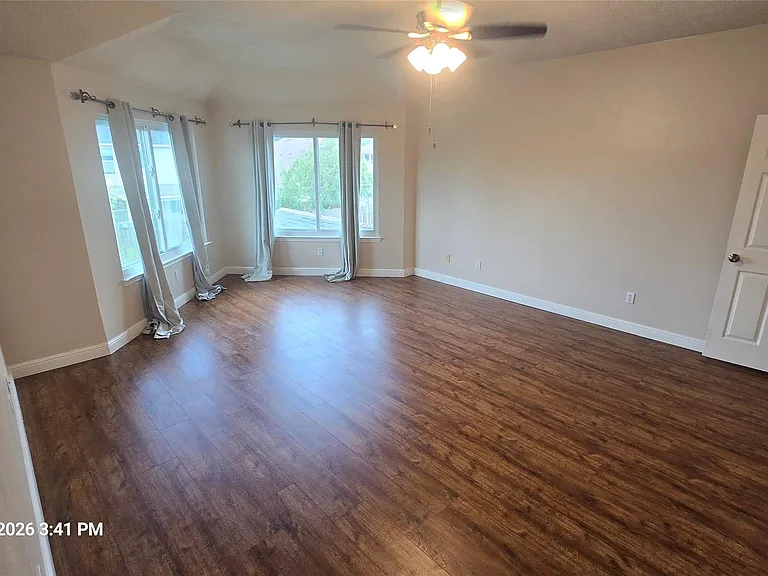 7239 Foxbrook Dr — Photo 12