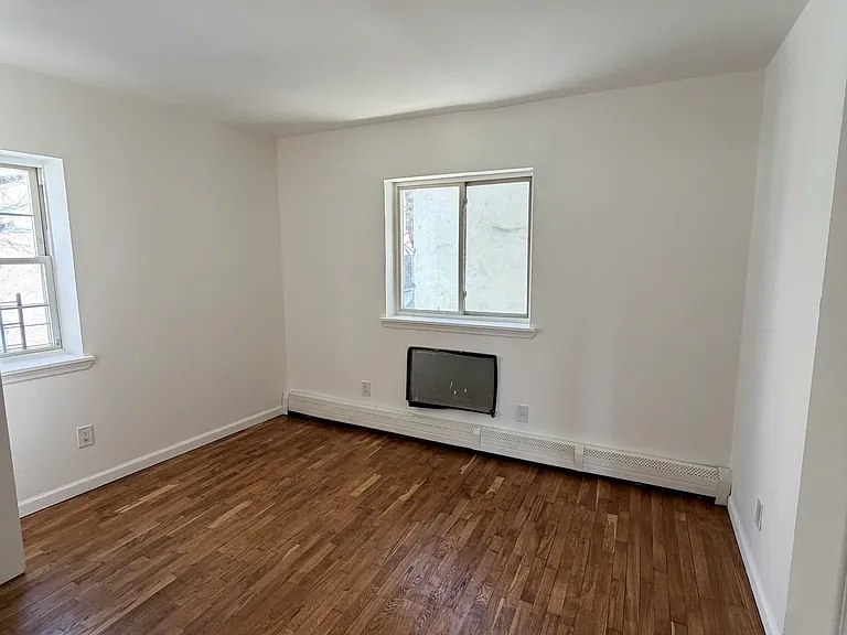 1358 University Ave #2 — Photo 8