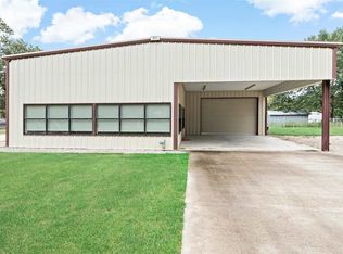 1825 Mollywood Rd, Zavalla, TX 75980