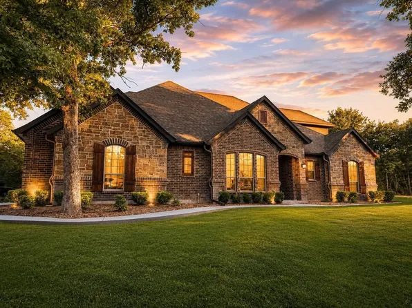 7259 Oak Creeks Ct, Fort Worth, TX 76135