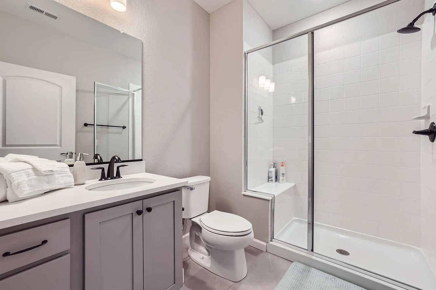 4 bed, 1944 sqft, $2,800 — Photo 4