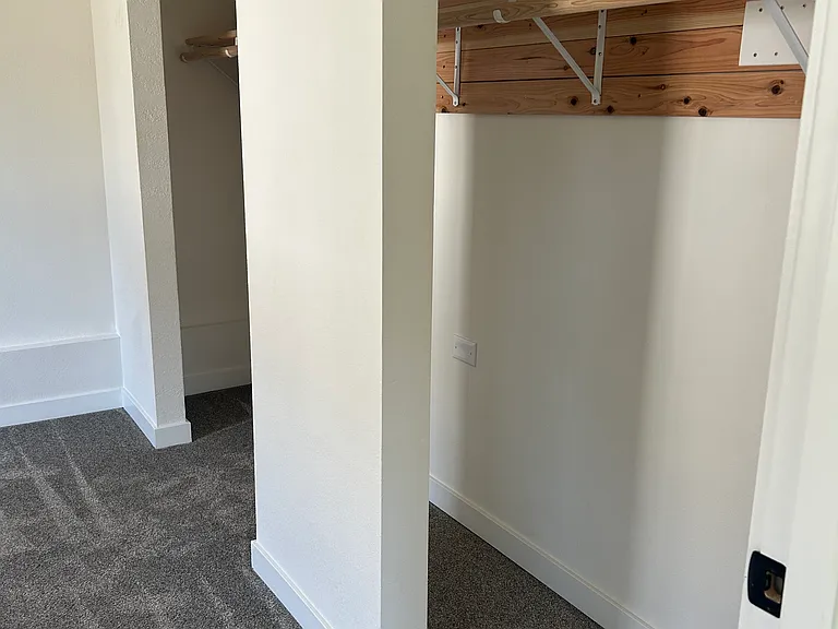 431 4th Ave NE — Photo 11