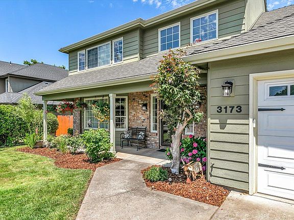 3rd image of 3173 Sycamore Way