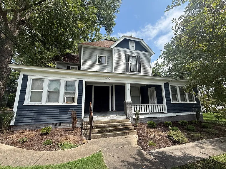 405 W Davis St #B — Photo 2