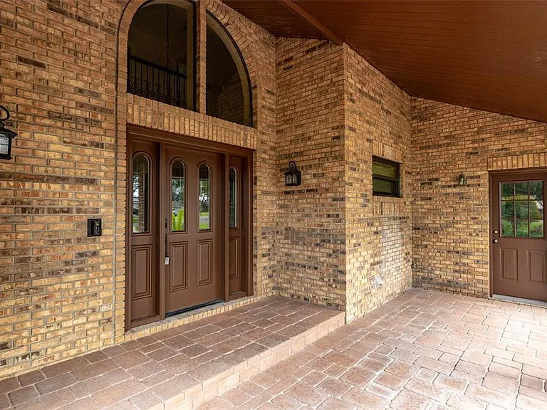6151 Silver Oaks Dr — Photo 11