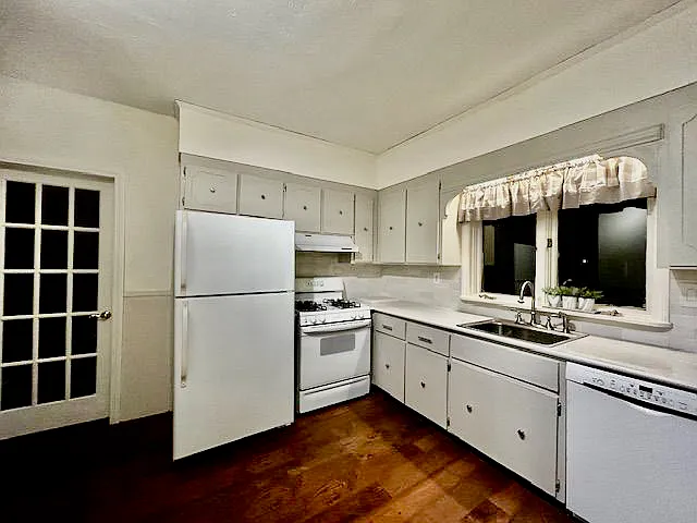 10 Elgin St #2 — Photo 13
