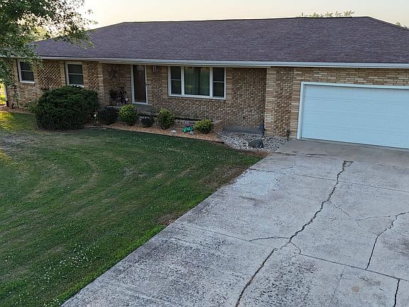 3rd image of 22776 195th St