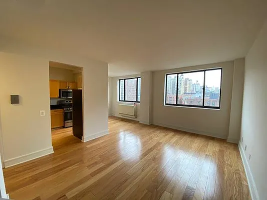 Rented by Hudson Park NY LLC | media 8