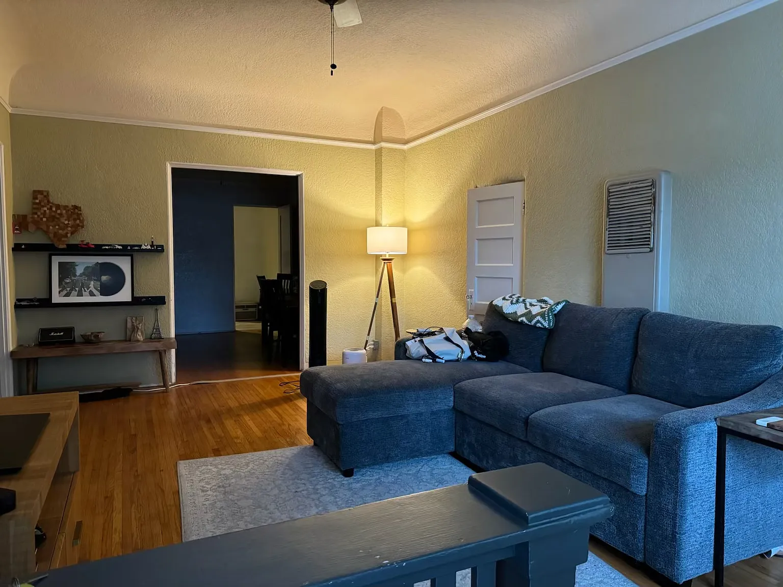 2 bed, 811 sqft, $2,750 — Photo 2