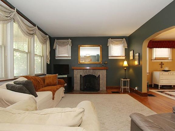 4th image of 3612 Saint Martins Pl