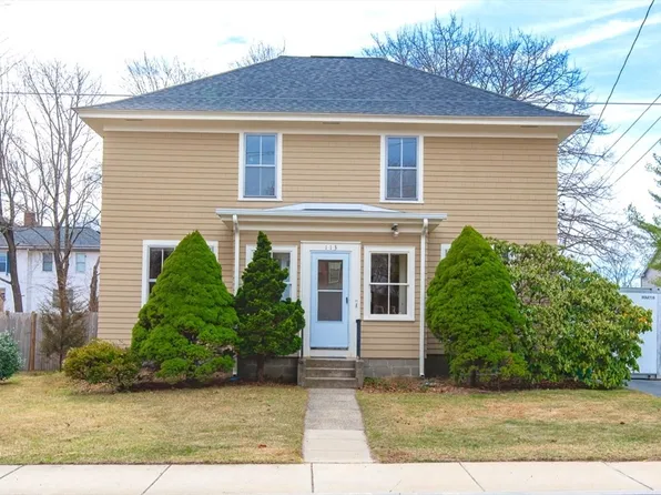 113 Hecla St, Uxbridge, MA 01569