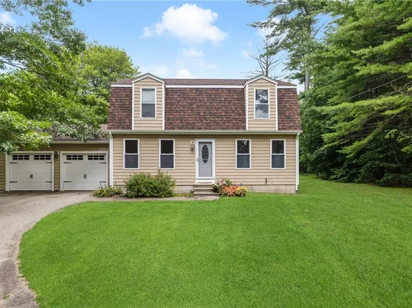 16 Belforest Ln, Hope Valley, RI 02832