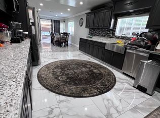 1910 W Willow Ave, Anaheim, CA 92804