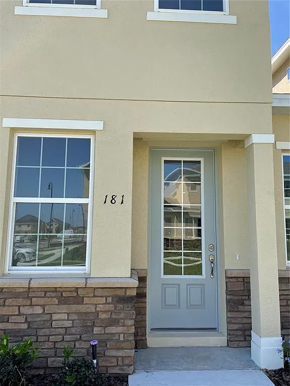 3 bed, 2.5 bath, 1612 sqft, $1,890 — Photo 4