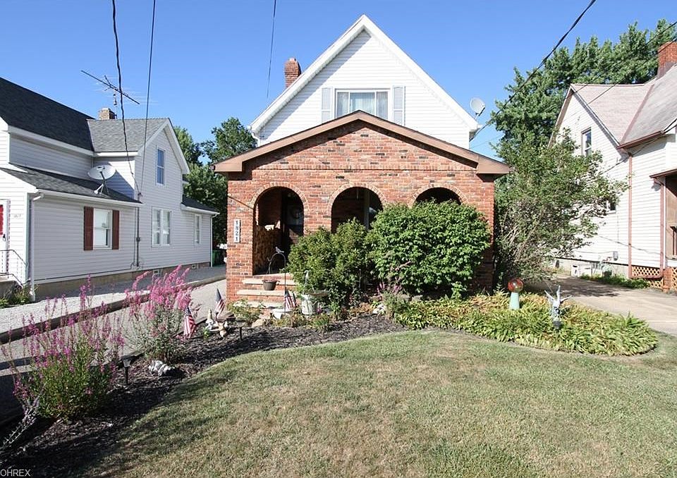 1st image of 1821 E 290th St