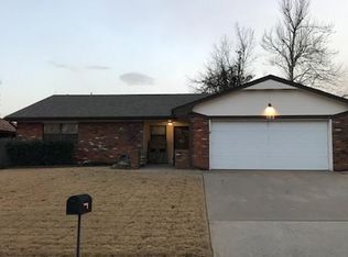 102 Cherokee Dr, Yukon, OK 73099