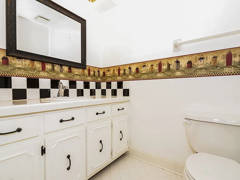 3467 Josee Ln — Photo 12
