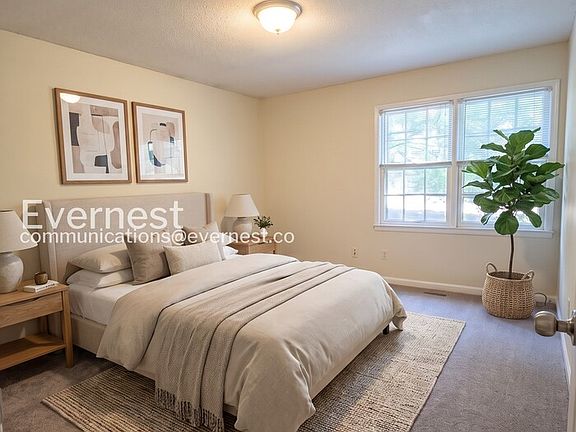 3rd image of 3904 Greenleaf St