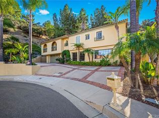 21700 Planewood Dr, Woodland Hills, CA 91364