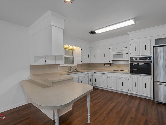 3rd image of 1618 Success St