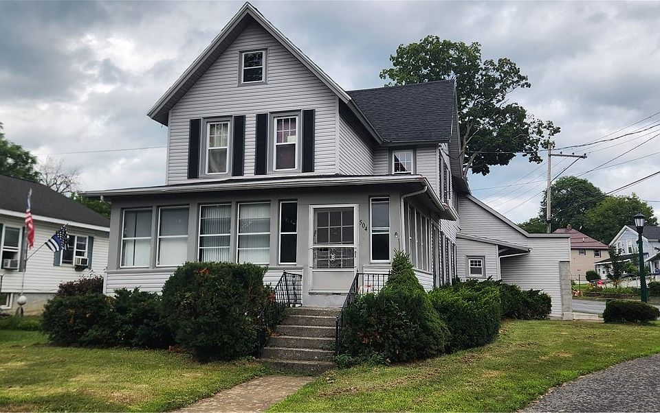 1st image of 504 Mundy St