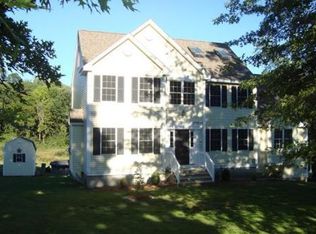 20 Elm St, Pepperell, MA 01463