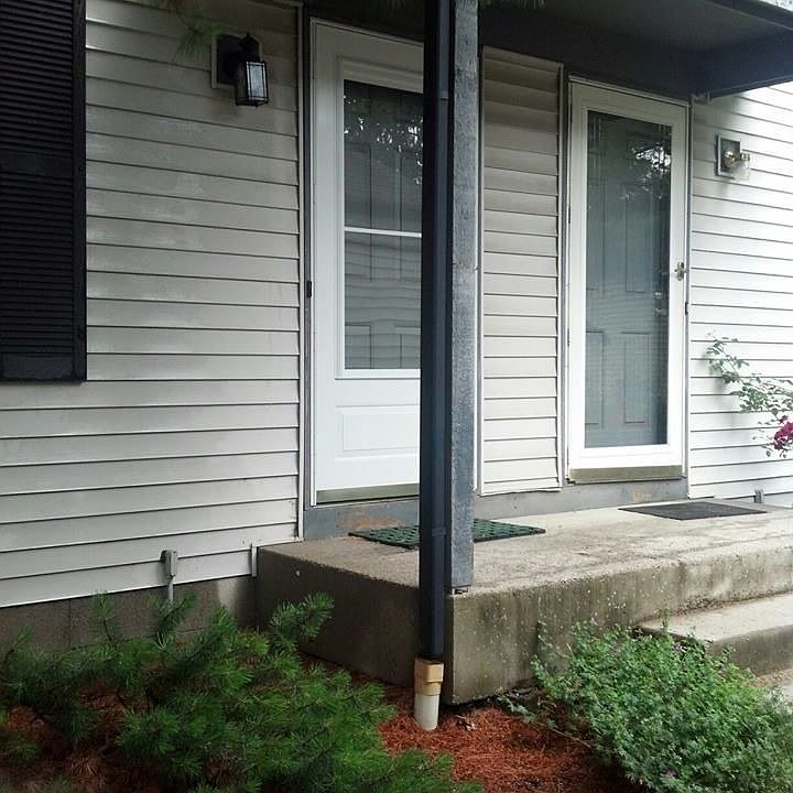 1st image of 1656 Park Place Dr