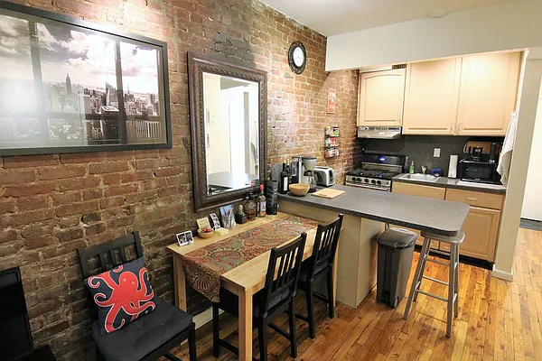 Rented by JK Dansar Corp | media 20