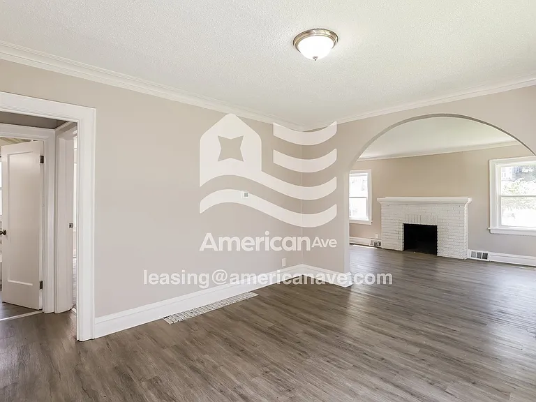 535691_005_dining_room_6.jpg