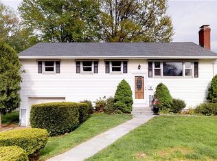 74 Wolcott Rd, West Hartford, CT 06110