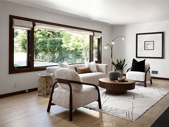 5th image of 17824 Sunburst St