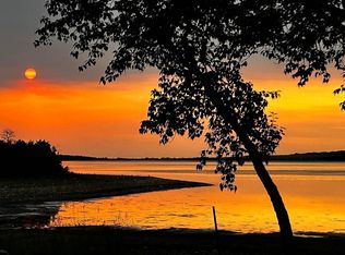 8 Duck Head Dr, Babb, MT 59411