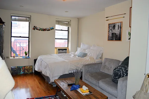 Rented by OvCo Realty | media 5