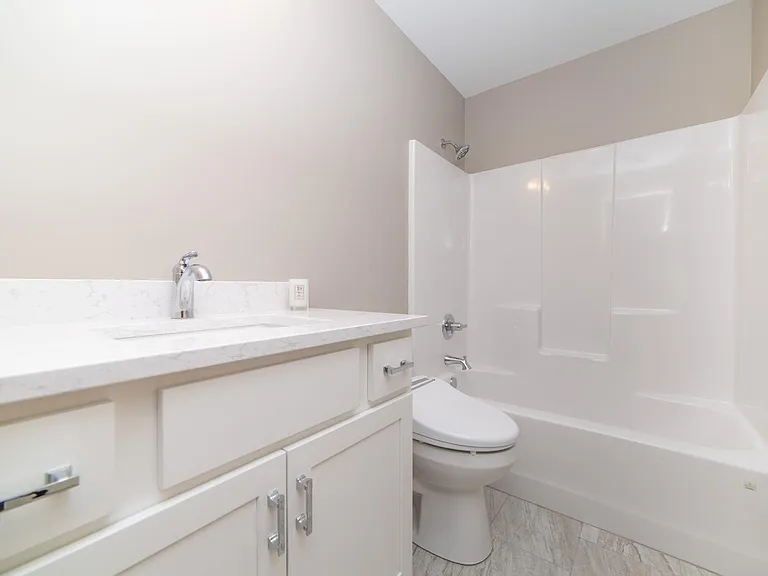 2930 Shanes Way — Photo 8