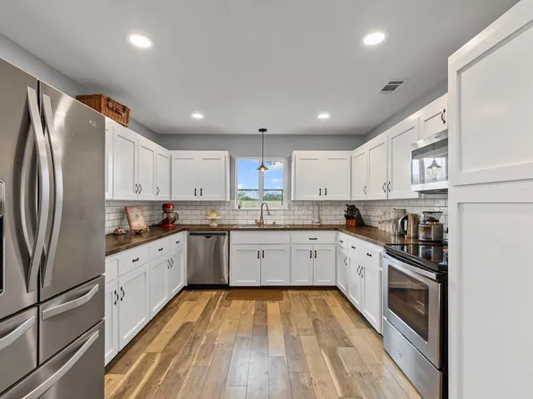 2799 State Highway 276, Emory, TX 75440