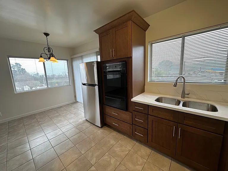 840 Haverford Ave #7 — Photo 12