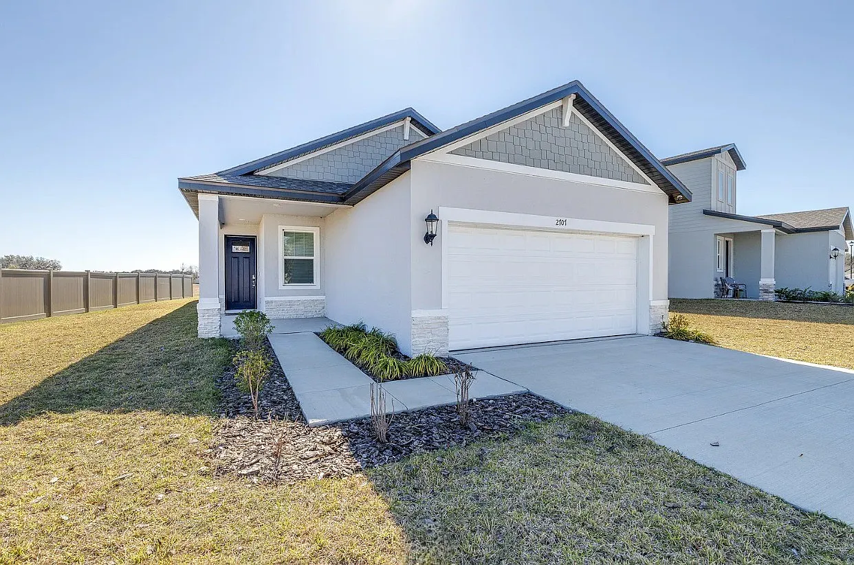 4 bed, 1687 sqft, $2,250 — Photo 1