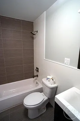 Rented by EXR | media 19