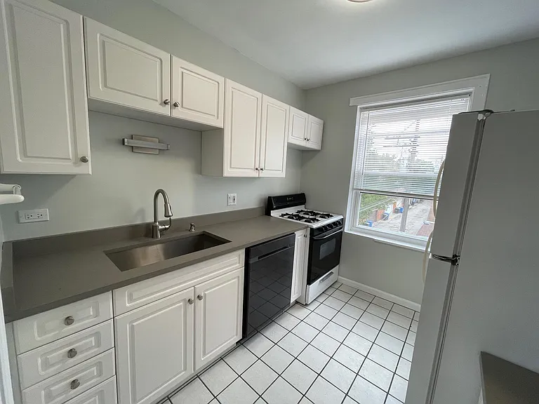 5324 N Kimball Ave #2W — Photo 5