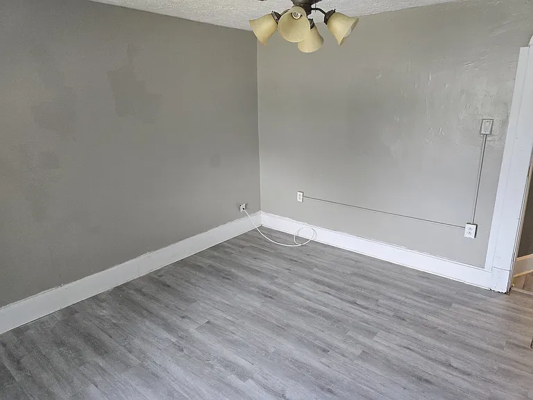 29 E Raymond St #29 — Photo 15