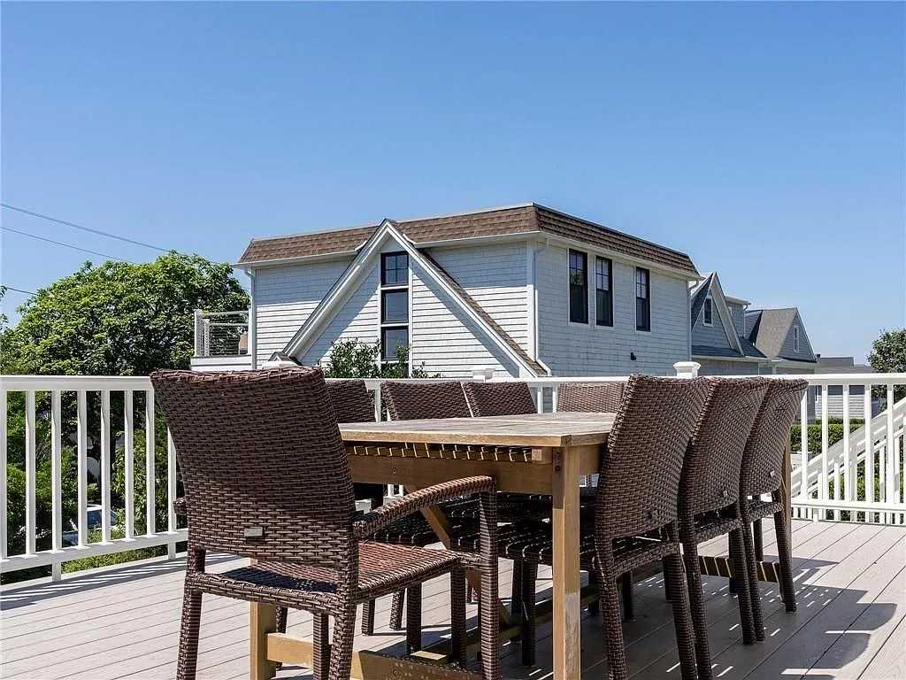 5 bed, 6.0 bath, 2548 sqft, $5,500 — Photo 3