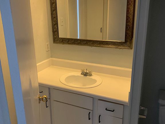 3rd image of 15927 Stillwood St APT 1092