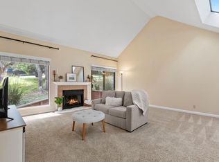 400 Mar Vista Dr APT 2, Monterey, CA 93940