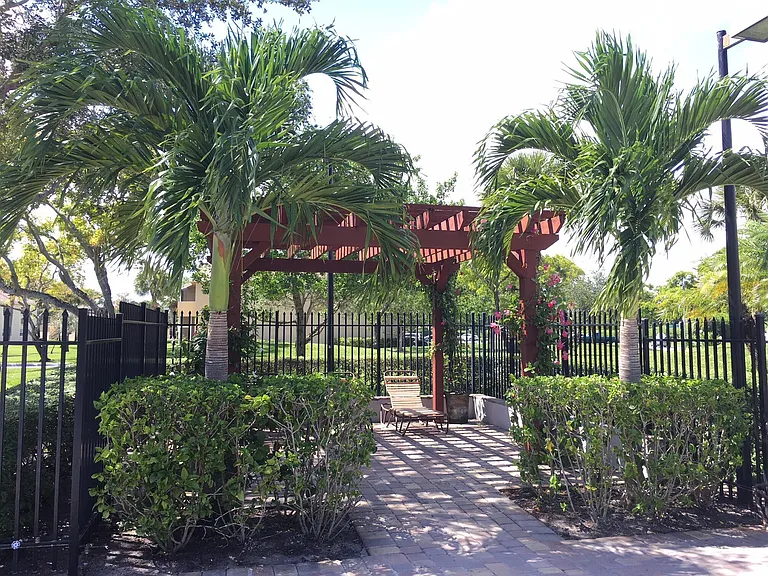 641 Cypress Lake Blvd #P — Photo 15