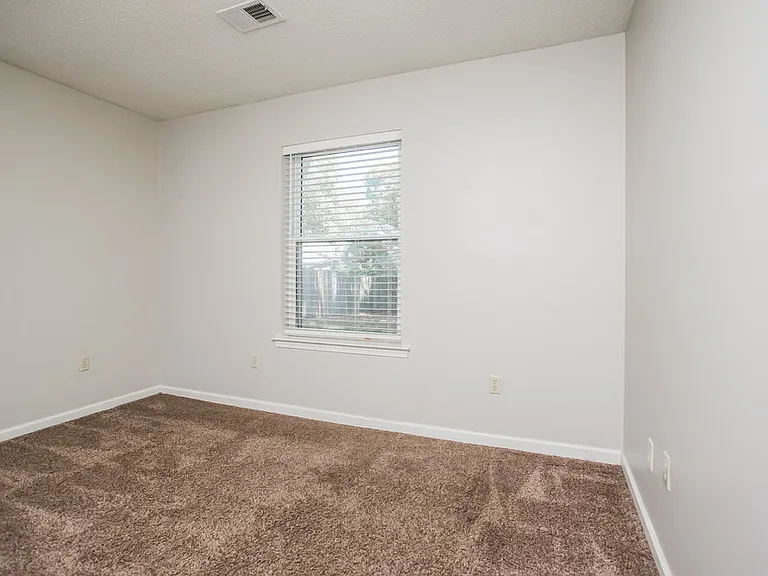 5822 Michaelson Dr — Photo 13