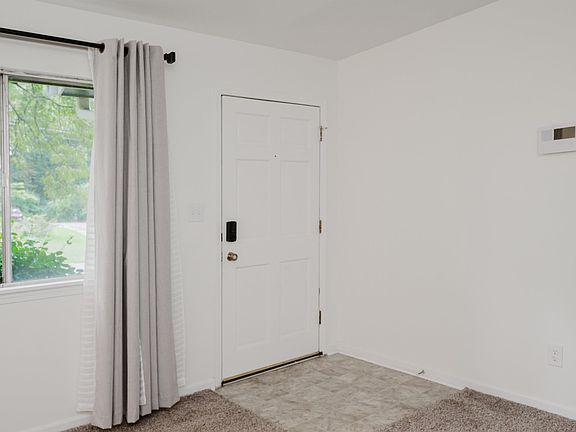 5th image of 1440 Hickory Ln