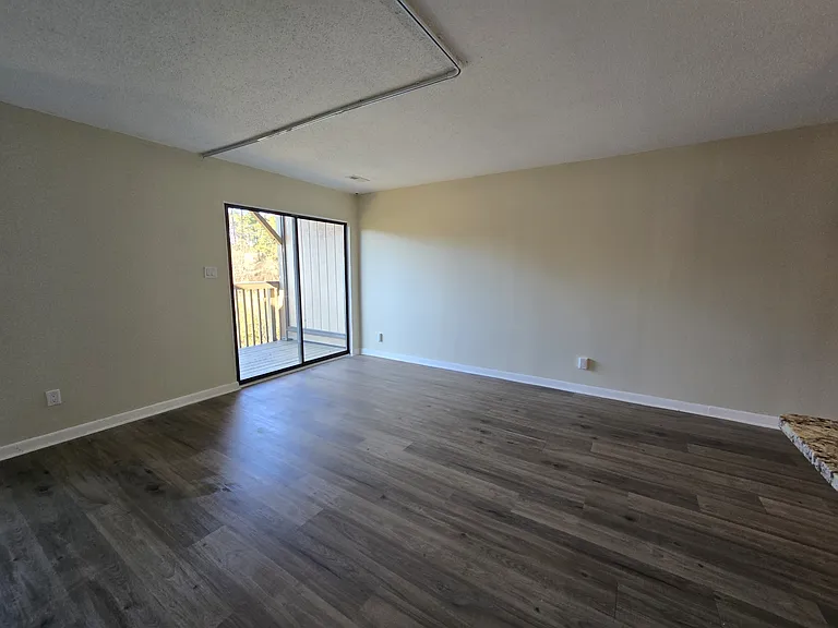 3071 Huntleigh Dr — Photo 13