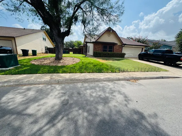 906 Fillmore Dr, San Antonio, TX 78245